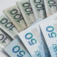 Koszty darowizny nieruchomości u notariusza: uniknij pułapek!