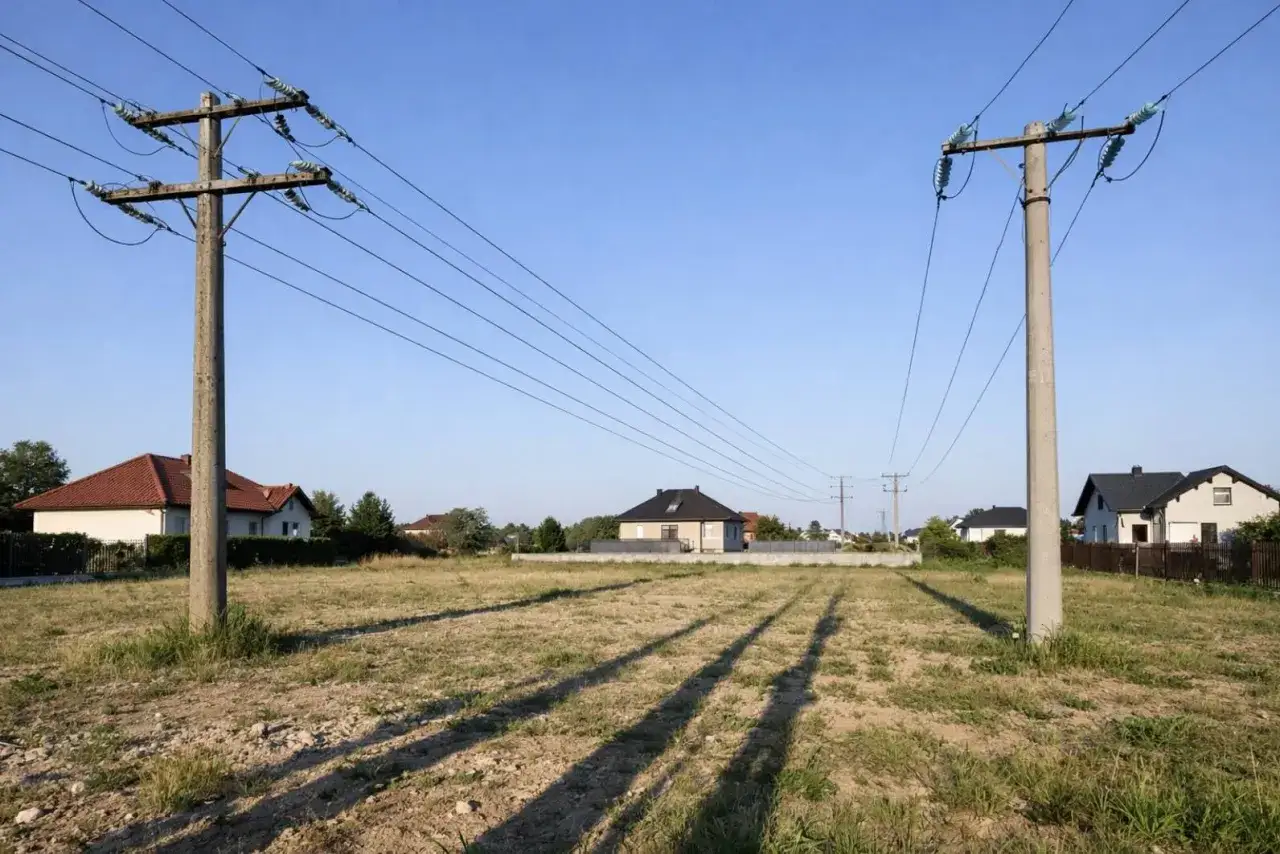 Działka ze służebnością przesyłu strefy ochronne